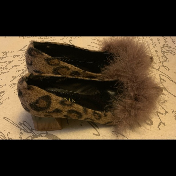 Woman’s stylish Shein animal print low pumps. Size 6. Never worn. - Picture 4 of 9